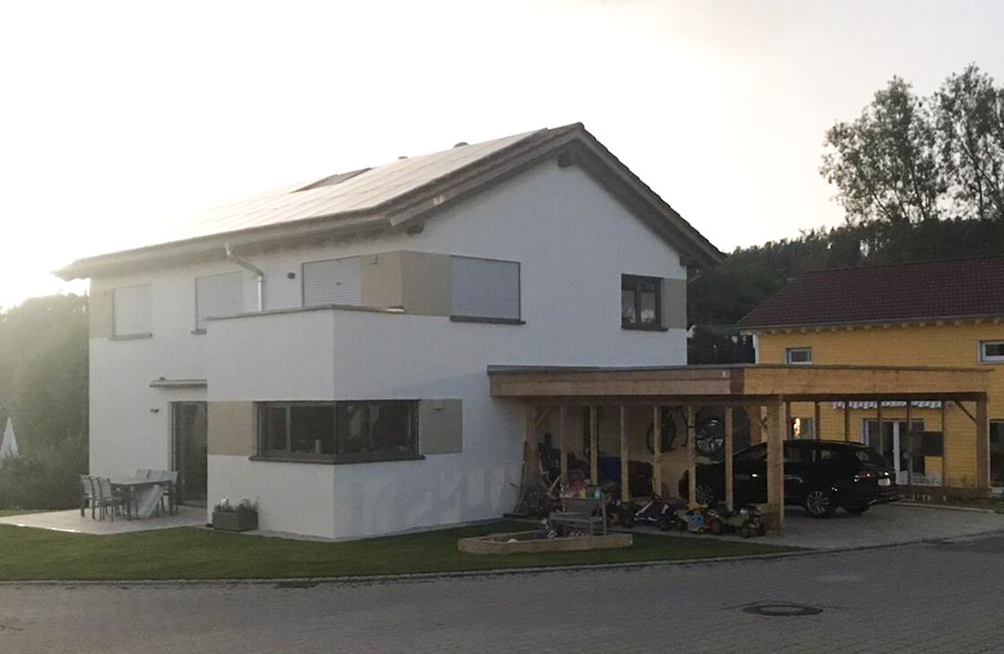 Zu den Referenzen im Bereich Aussenputzen gehören zahlreiche Einfamilienhäuser.